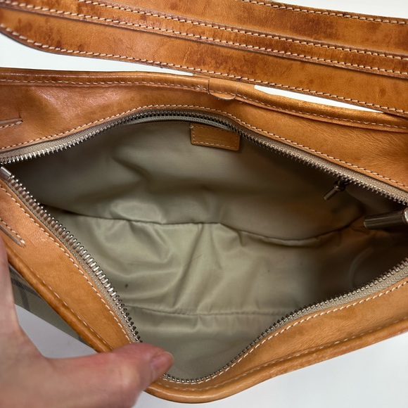 Burberry Nova Check Canvas Shoulder Bag - Picture 9 of 14